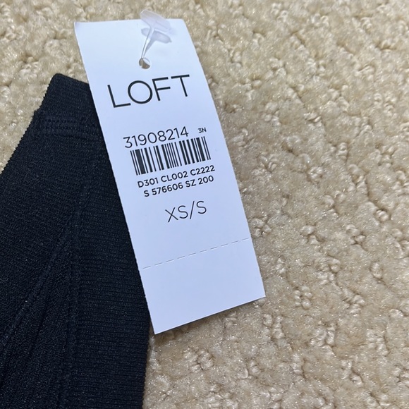 NWT Loft Black Crop top XS/S - Picture 2 of 3